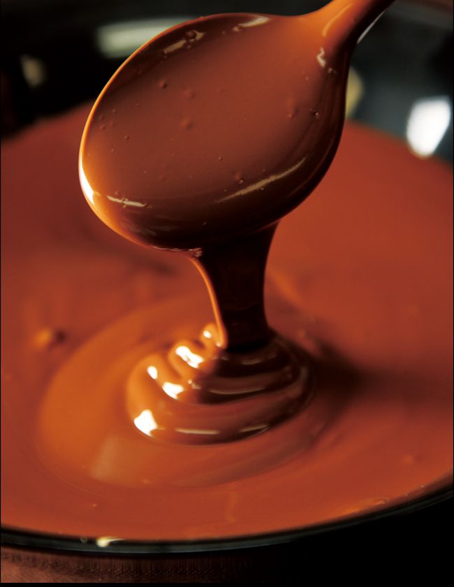 サロンドロワイヤル 美味しいチョコレートへのこだわり クーベルチュールについて